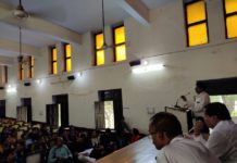 अत्याचार पर बालिकाओं को तोड़नी होगी चुप्पी : डा. एस सी त्रिपाठी