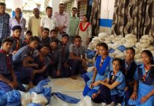 सीतामढ़ी में रेडक्रॉस ने बाढ़ पीड़ितों को दी राहत