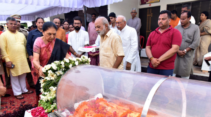 व्यक्तिगत विकास के लिये उनकी रूचि को प्रोत्साहित करें : राज्यपाल