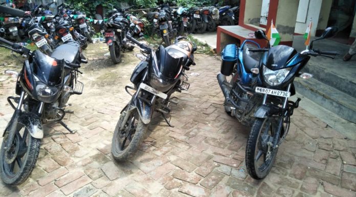 बाइक चोर गैंग के दो आरोपित गिरफ्तार