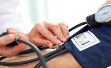 ब्लड प्रेशर पर कंट्रोल पाने के लिए डाइट में शामिल करें ये फल