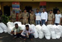 भारी मात्रा में शराब बरामद, दो तस्कर गिरफ्तार