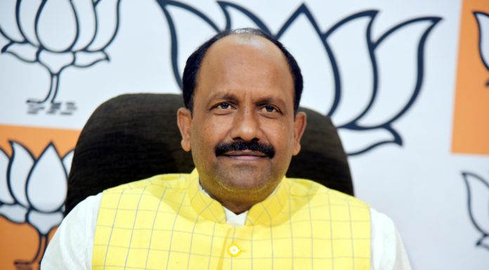 भाजपा का पलटवार, कहा सपा शासन में थाने के अंदर होती थी हत्या