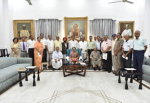 गांधी जयन्ती पर राजभवन में बच्चों ने सांस्कृतिक कार्यक्रम किया प्रस्तुत