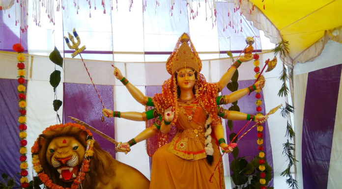 पहाड़ी पर विराजमन देवी स्थलों पर नवरात्रि में लगा है भक्तों का तांता
