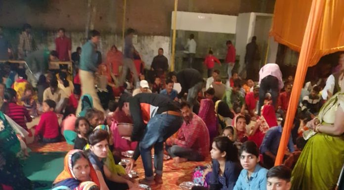 शनिधाम के वार्षिकोत्सव पर 15 किलो तेल से हुआ अभिषेक