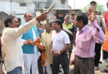 कैबिनेट मंत्री ब्रजेश पाठक ने लखनऊ मध्य विधानसभा का किया दौरा, समस्याएं सुनी