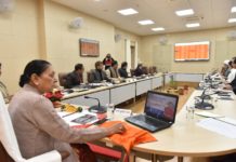 विश्वविद्यालय नैक मूल्यांकन के लिए मानक के अनुसार तैयार करें प्रस्तुतिकरण-आनंदीबेन