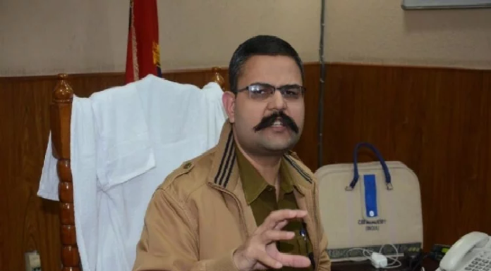 Viral video Case : नोएडा SSP वैभव कृष्ण पर गिरी गाज , निलंबित