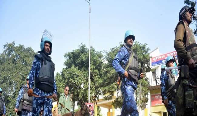 सील किए गए पुराने लखनऊ के पांच इलाके, नगर निगम की टीम कर रही सैनिटाइज