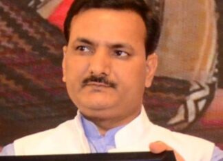 बेसिक शिक्षा मंत्री :शिक्षकों के अंतर जिला तबादले और पारस्परिक स्थानांतरण को जल्दी करने के दिए निर्देश