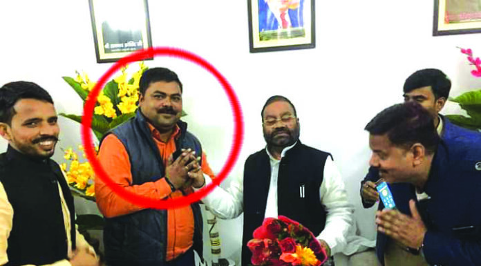 महोबा : पेट्रोल पंप की डीलरशिप के नाम पर पत्रकार से ठग ने ठगे लाखों रूपये