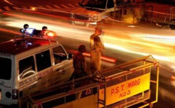 कार सवार लड़कों ने लड़की को 4KM तक घसीटा, दर्दनाक मौत