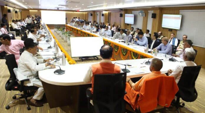 गुणवत्ता से कोई समझौता नहीं, समय पर पूरा हो काम : मुख्यमंत्री