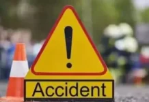 कंटेनर व पर्यटक बस की आमने-सामने भिडंत, दो महिलाओं समेत नौ लोग जख्मी